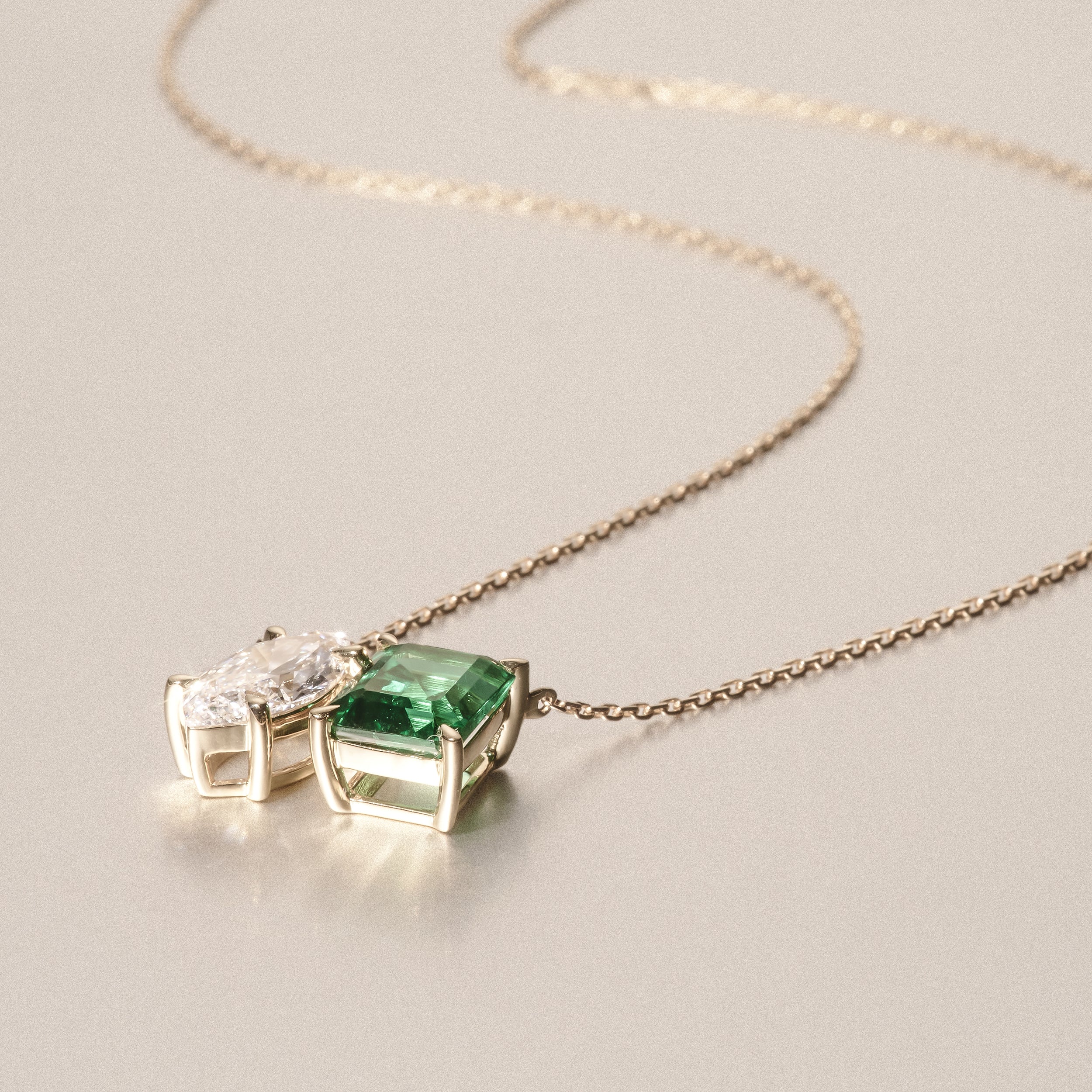 Toi Et Moi 1.50ct Marquise Lab Diamond and 2.50ct Emerald Cut Lab Emerald Necklace in 18K Yellow Gold - Image 6