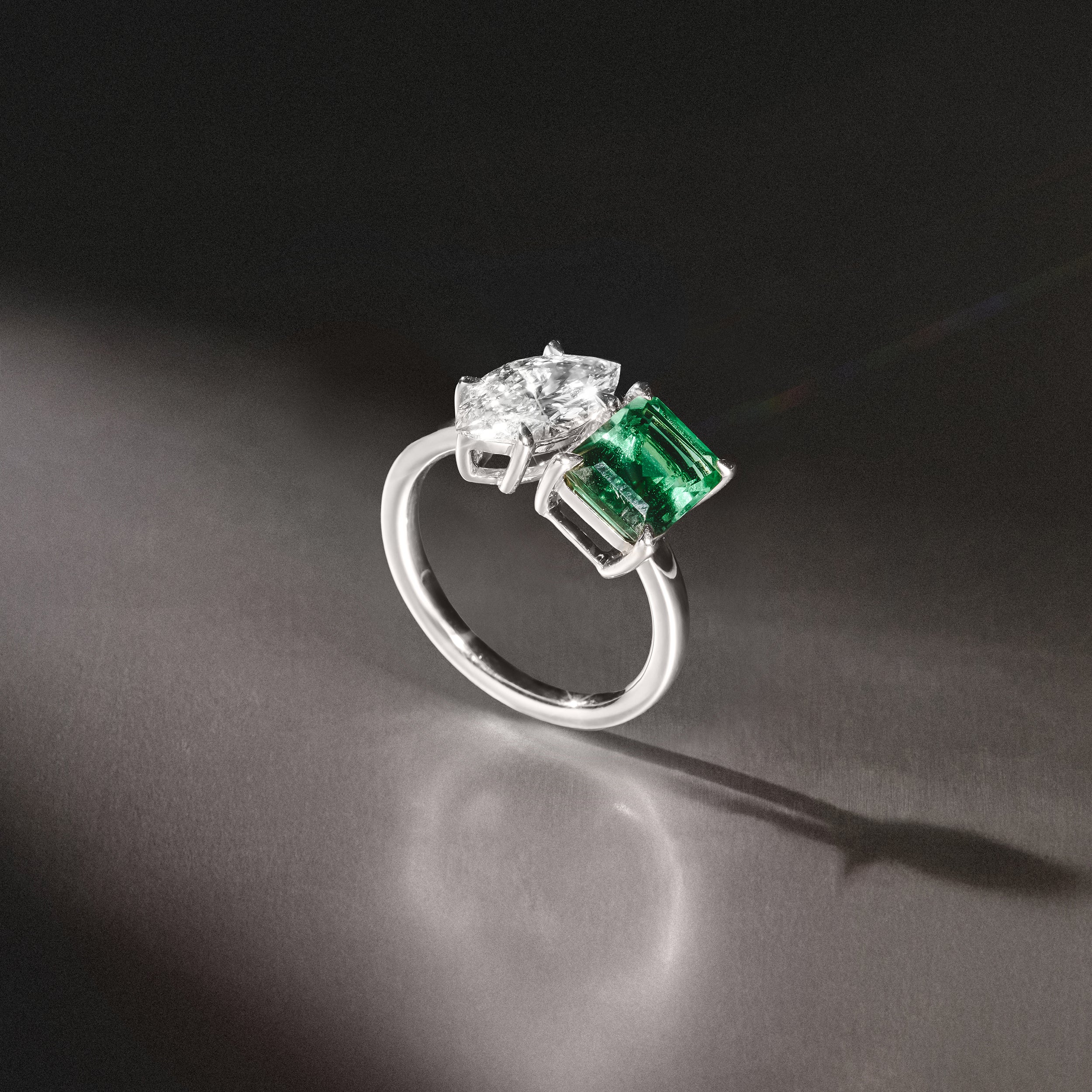 Toi Et Moi 1.50ct Marquise Lab Diamond and 3.30ct Emerald Cut Lab Emerald Engagement Ring in Platinum - Image 8