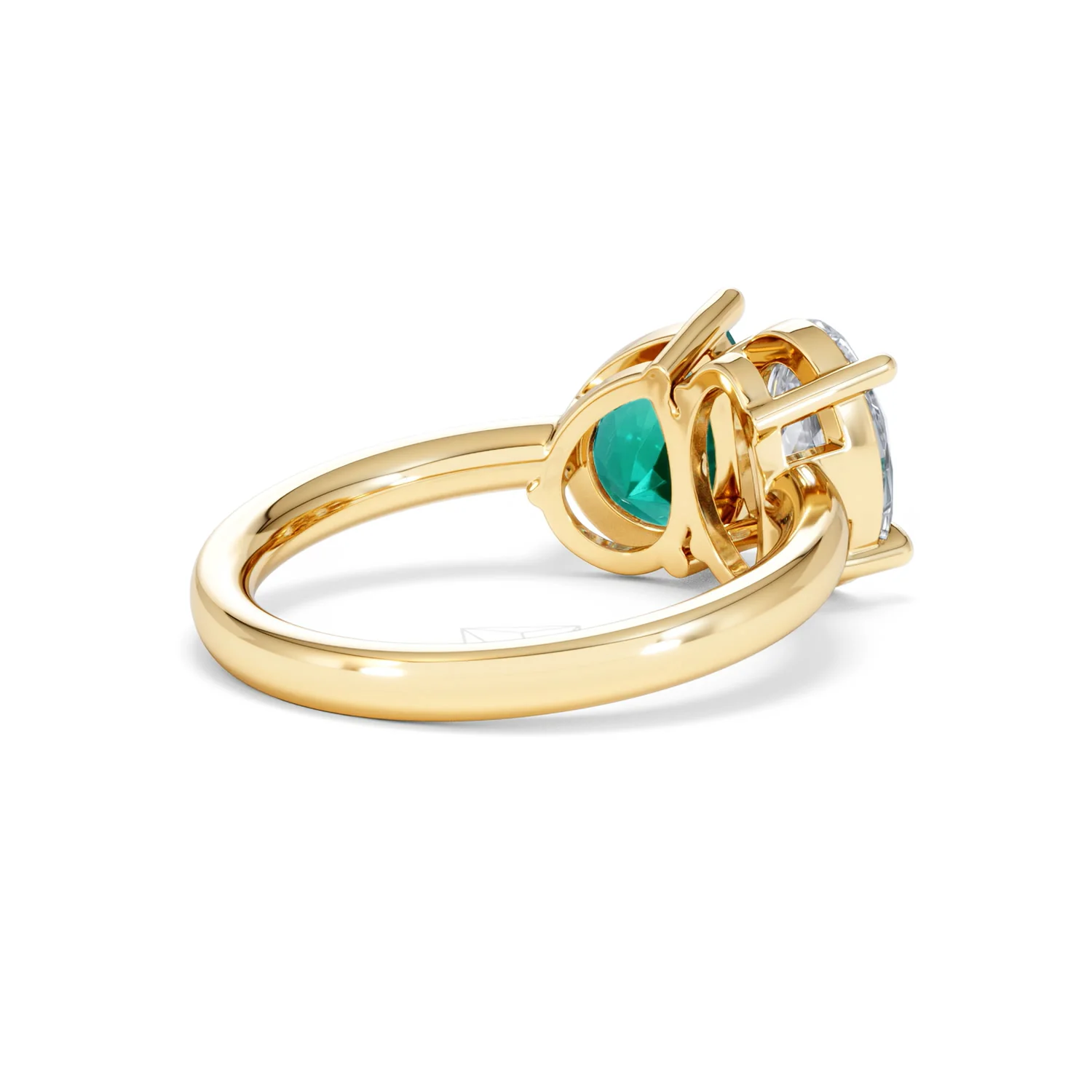Toi Et Moi 1.50ct Oval Lab Diamond and 2.00ct Pear Lab Emerald Engagement Ring in 18K Yellow Gold - Image 39