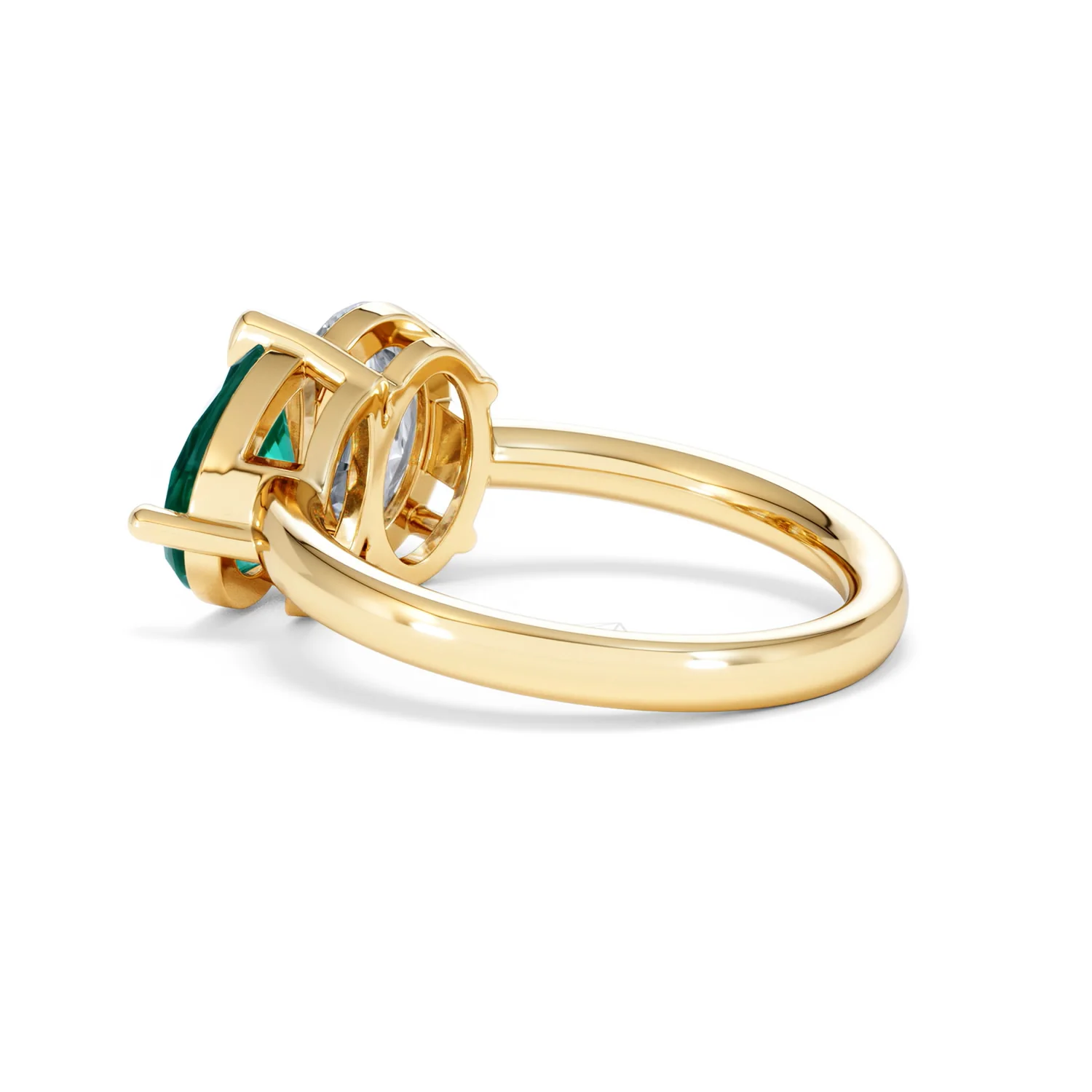 Toi Et Moi 1.50ct Oval Lab Diamond and 2.00ct Pear Lab Emerald Engagement Ring in 18K Yellow Gold - Image 60