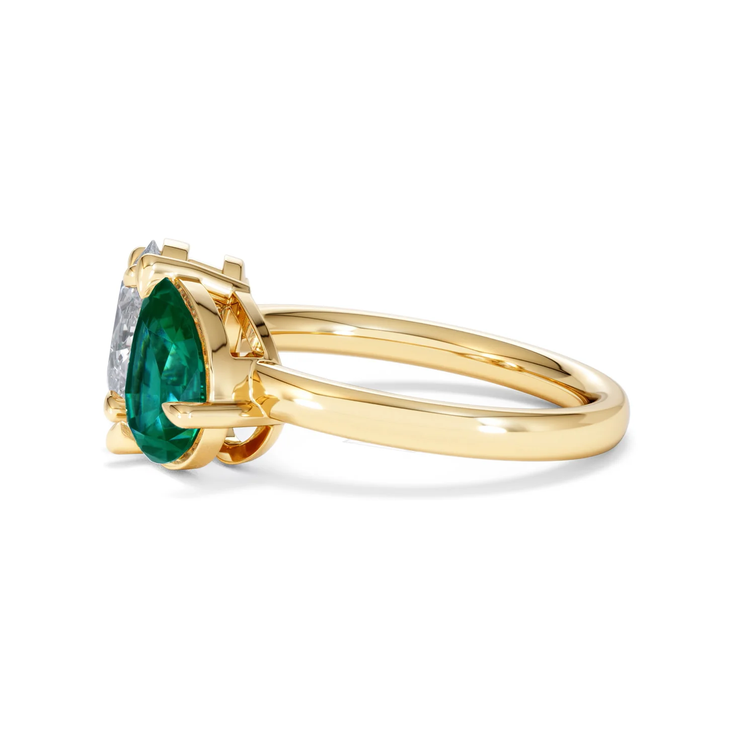 Toi Et Moi 1.50ct Oval Lab Diamond and 2.00ct Pear Lab Emerald Engagement Ring in 18K Yellow Gold - Image 71