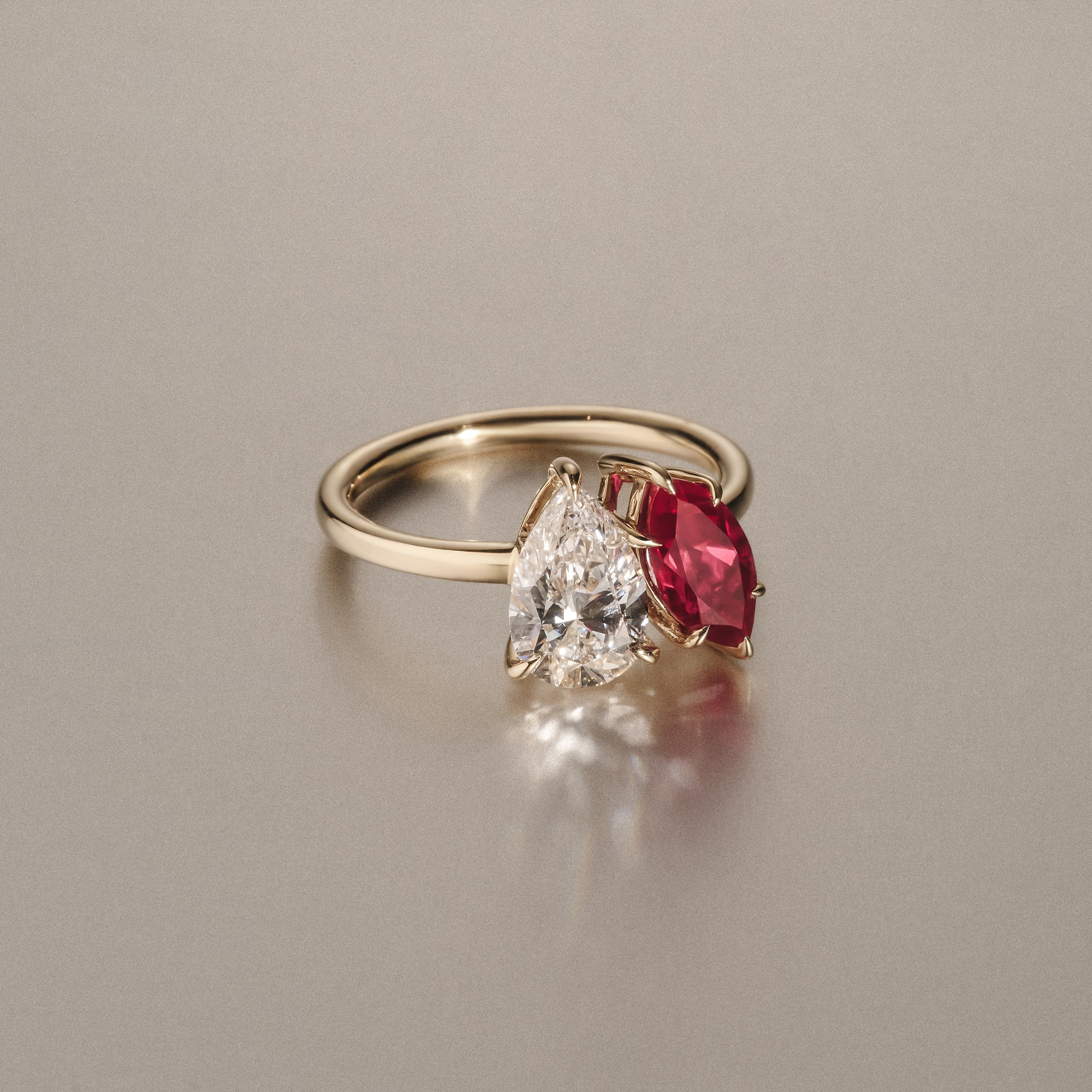 Toi Et Moi 1.50ct Pear Lab Diamond and 1.50ct Marquise Lab Ruby Engagement Ring in 18K Yellow Gold - Image 6