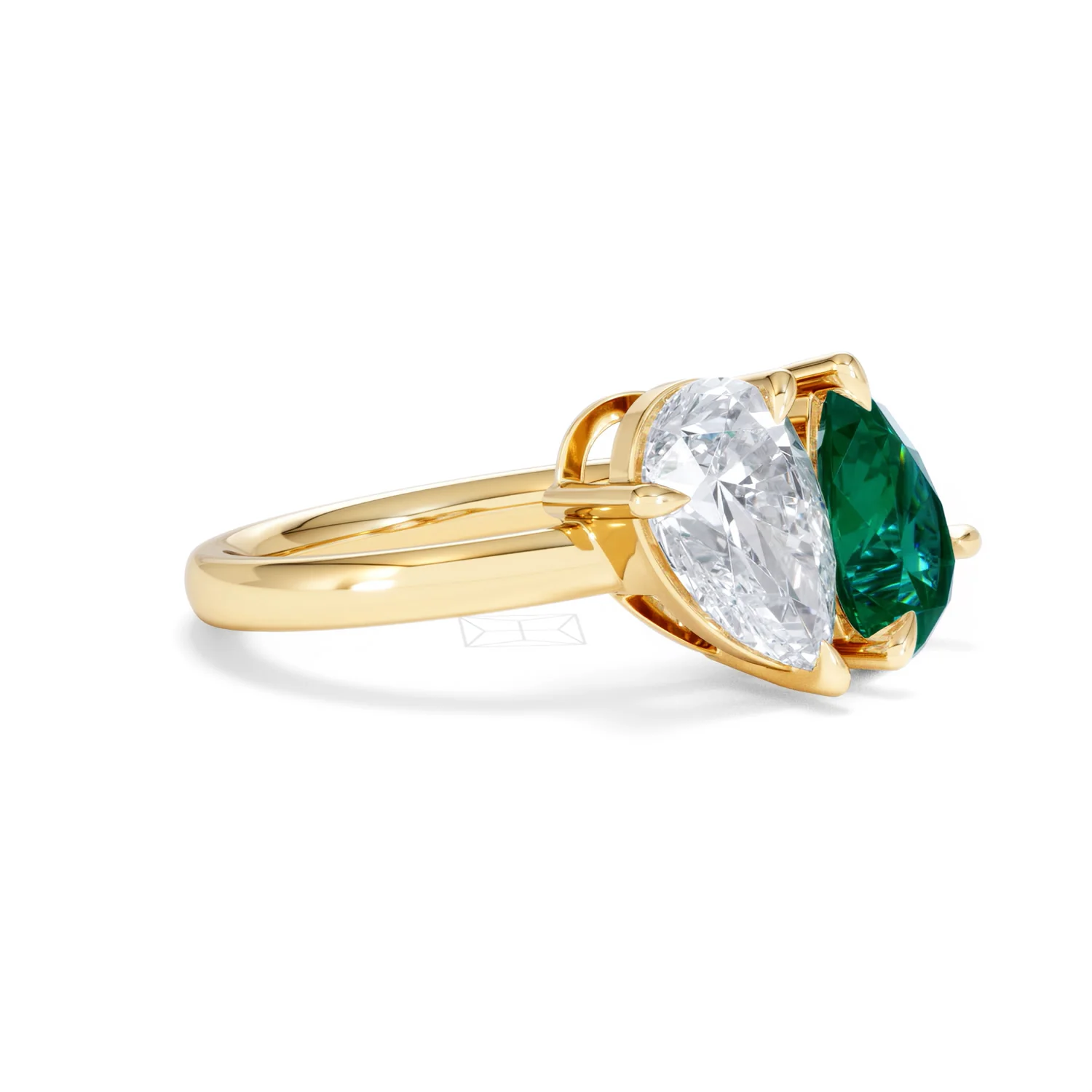 Toi Et Moi 1.50ct Pear Lab Diamond and 2.60ct Pear Lab Emerald Engagement Ring in 18K Yellow Gold - Image 20