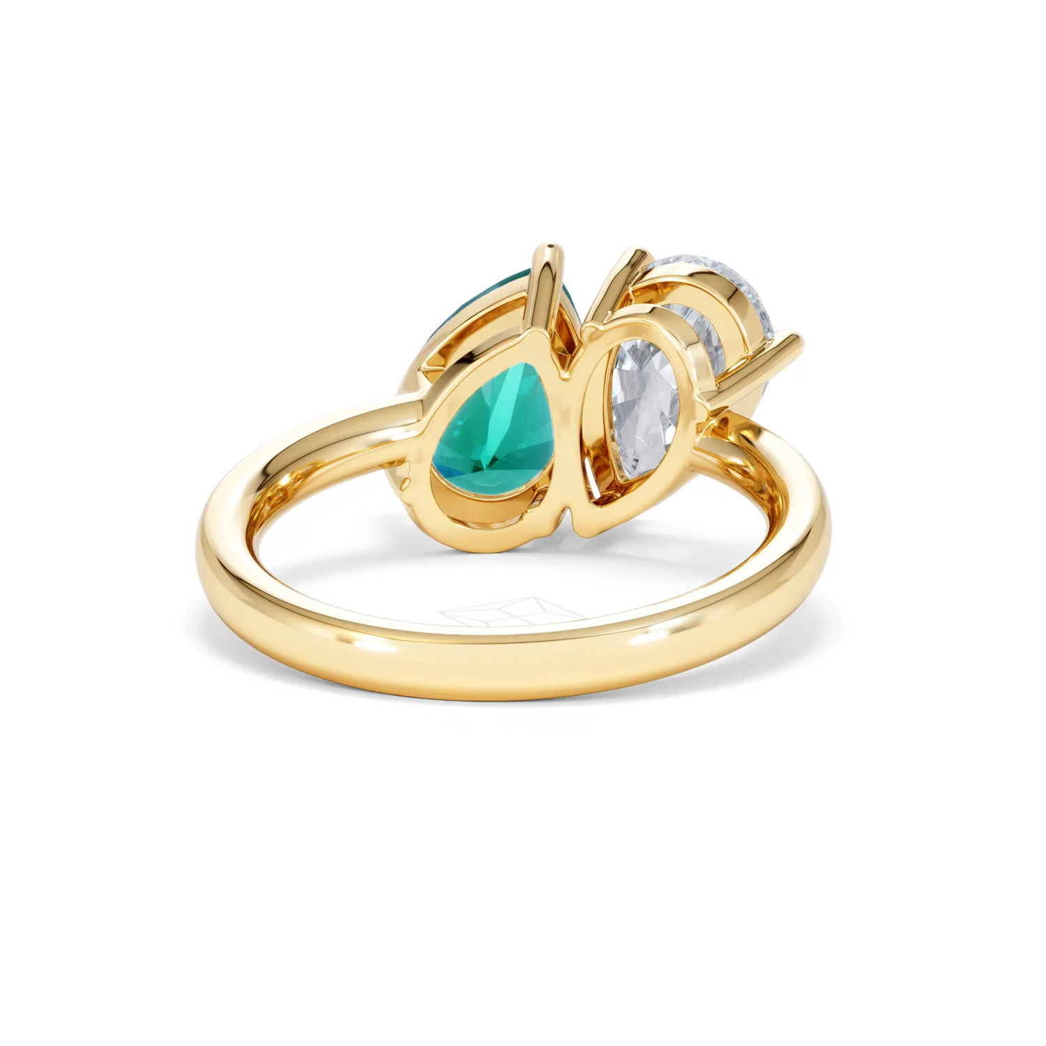 Toi Et Moi 1.50ct Pear Lab Diamond and 2.60ct Pear Lab Emerald Engagement Ring in 18K Yellow Gold - Image 46