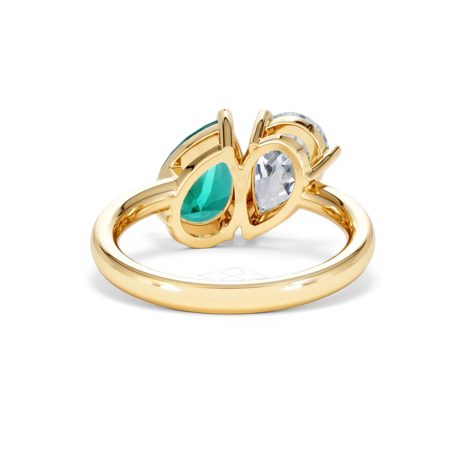 Toi Et Moi 1.50ct Pear Lab Diamond and 2.60ct Pear Lab Emerald Engagement Ring in 18K Yellow Gold - Image 48
