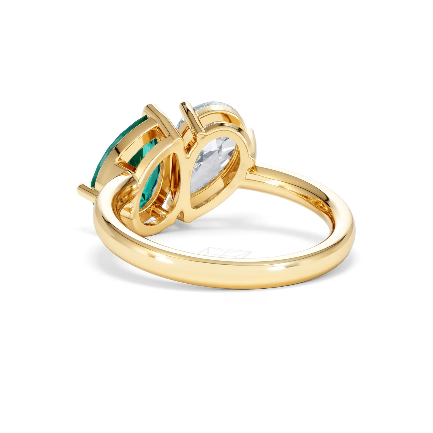 Toi Et Moi 1.50ct Pear Lab Diamond and 2.60ct Pear Lab Emerald Engagement Ring in 18K Yellow Gold - Image 54