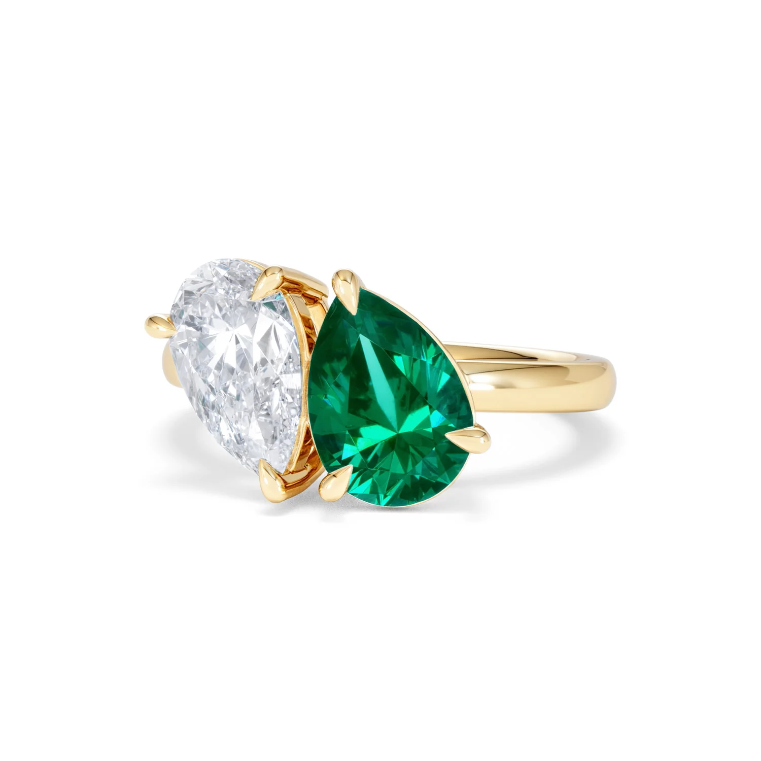 Toi Et Moi 1.50ct Pear Lab Diamond and 2.60ct Pear Lab Emerald Engagement Ring in 18K Yellow Gold - Image 85