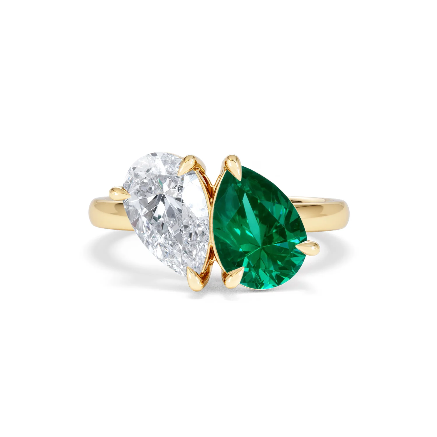 Toi Et Moi 1.50ct Pear Lab Diamond and 2.60ct Pear Lab Emerald Engagement Ring in 18K Yellow Gold - Image 88
