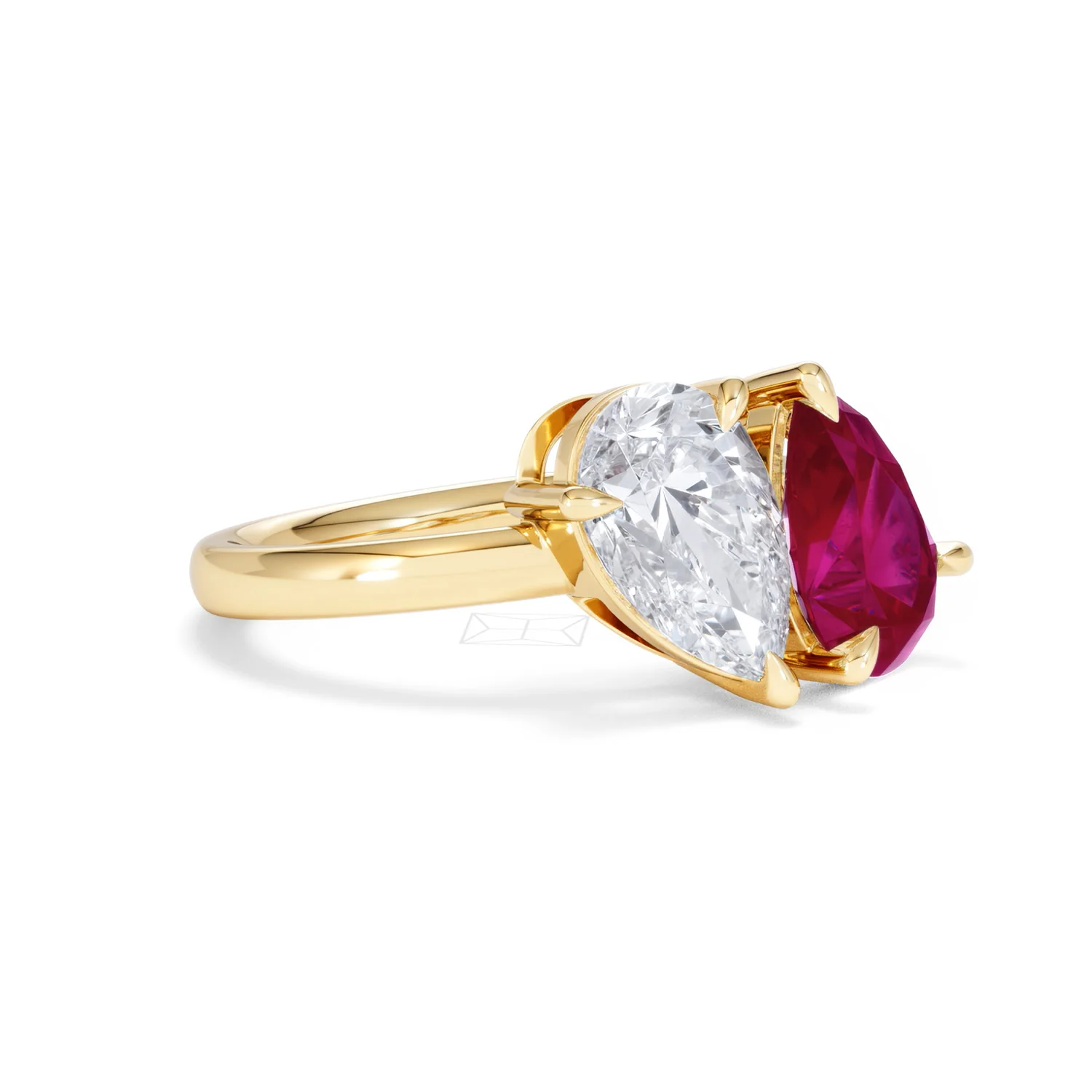 Toi Et Moi 1.50ct Pear Lab Diamond and 2.60ct Pear Lab Ruby Engagement Ring in 18K Yellow Gold - Image 18