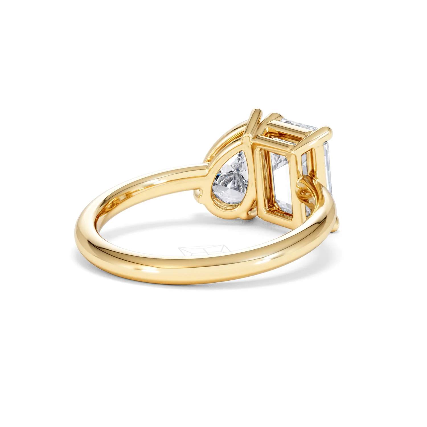 Toi Et Moi 3.00ct Emeraldand Pear Cut Lab Diamond Engagement Ring in 18K Yellow Gold - Image 42