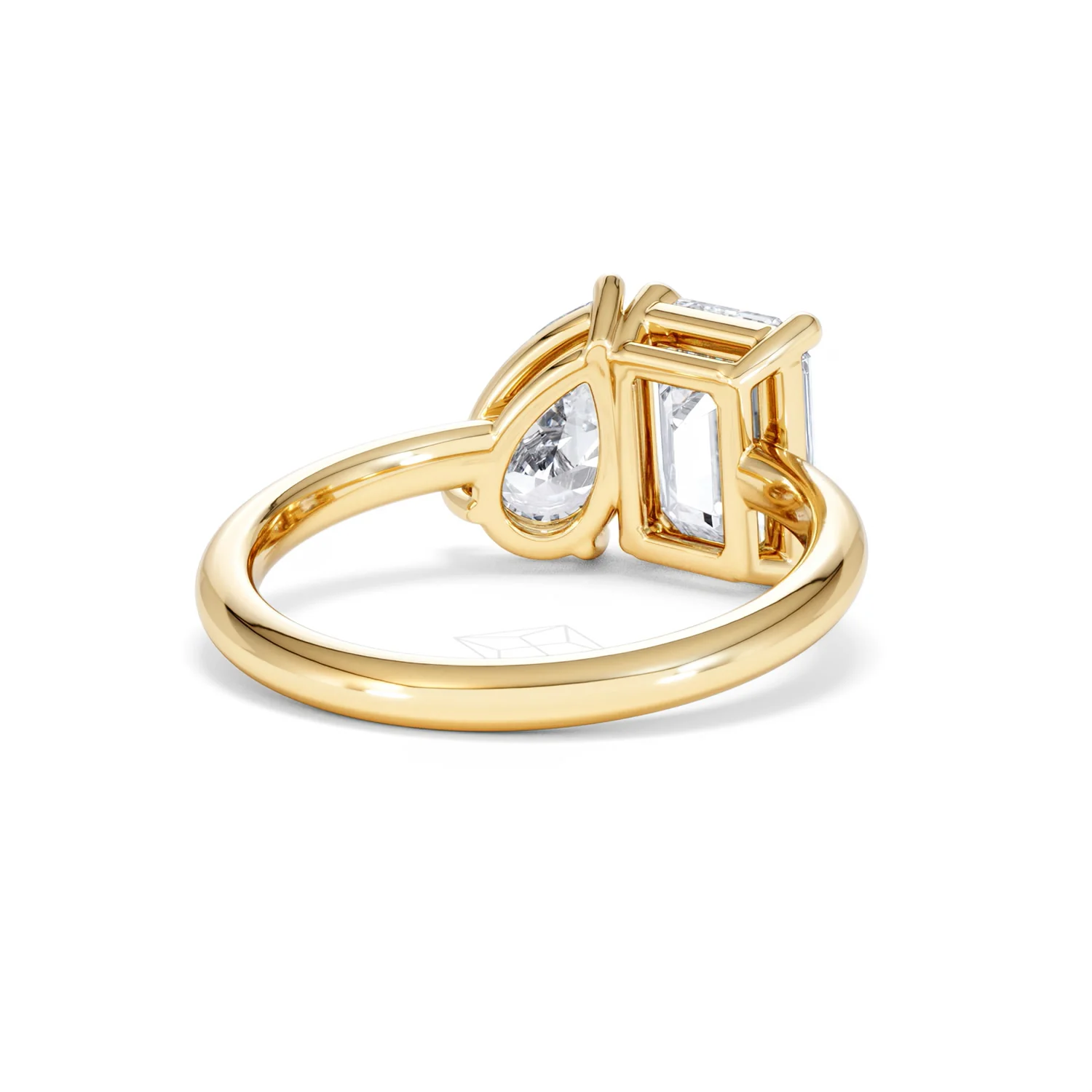 Toi Et Moi 3.00ct Emeraldand Pear Cut Lab Diamond Engagement Ring in 18K Yellow Gold - Image 44