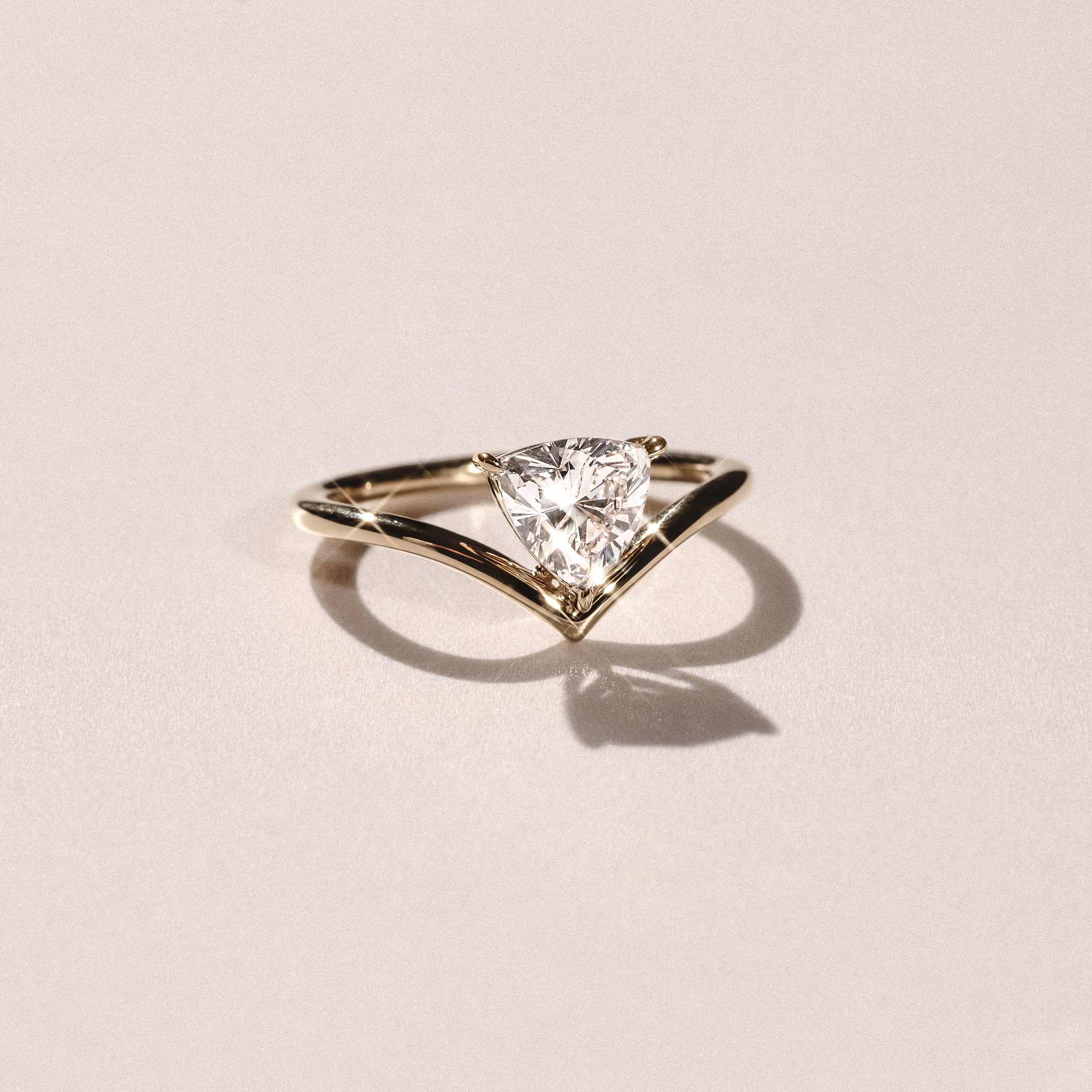 Vela 1.00ct Trillion Cut Lab Diamond Solitaire Engagement Ring in 18K Yellow Gold - Image 6
